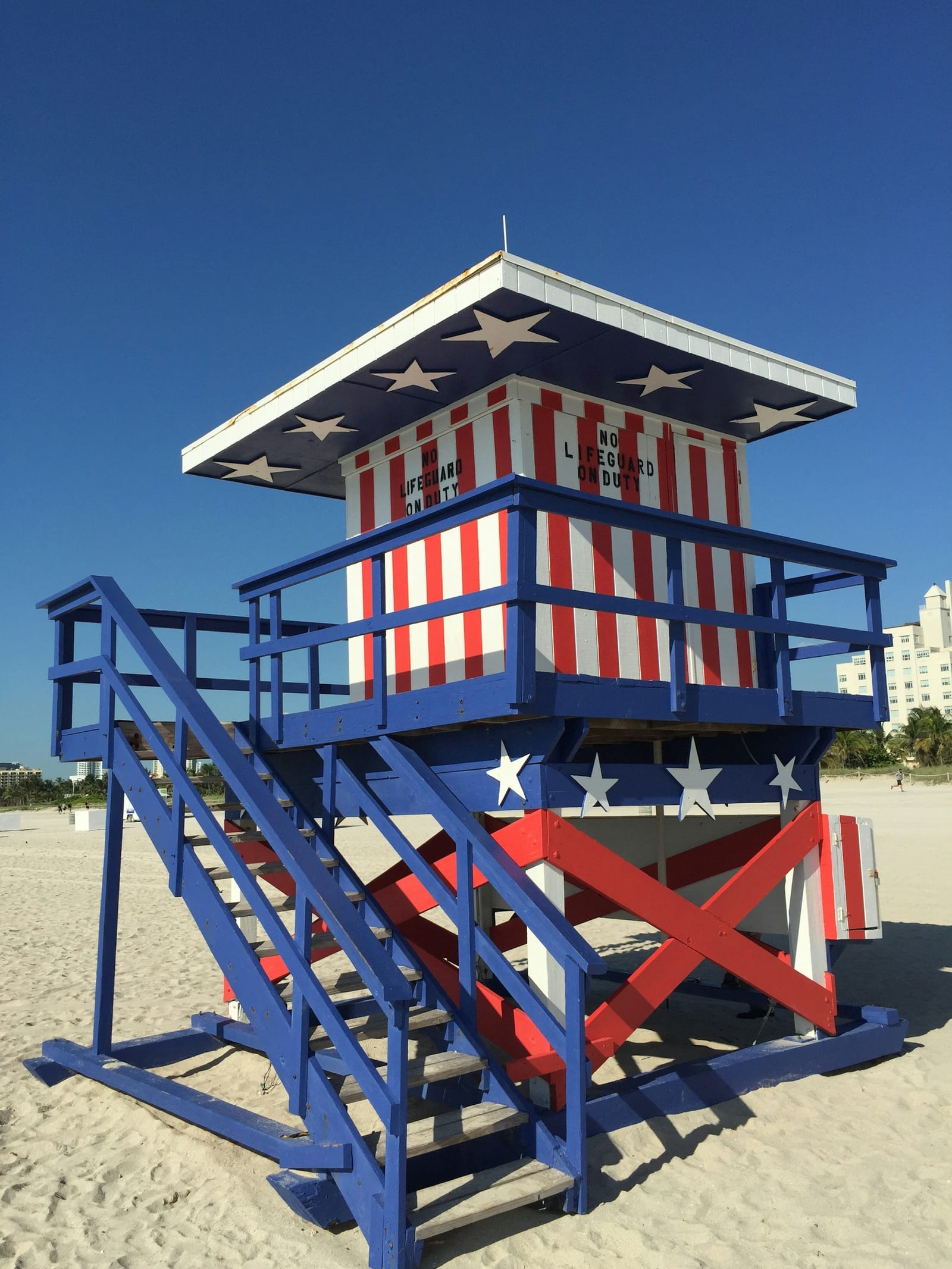 Casetas de salvavidas de colores en South Beach